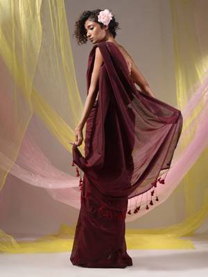 Maroon Cotton Handspun Soft Saree With Pompom 5