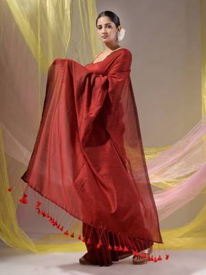 Red Cotton Handspun Soft Saree With Pompom 3