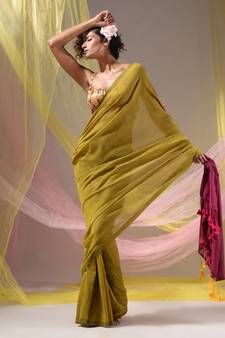 Corn Yellow Cotton Handspun Soft Saree With Contrast Magenta Pallu