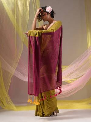 Corn Yellow Cotton Handspun Soft Saree With Contrast Magenta Pallu 4