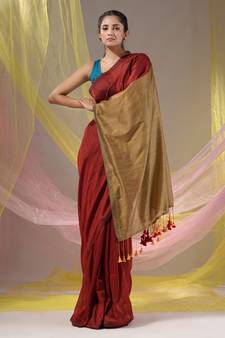 Red Cotton Handspun Soft Saree With Contrast Beige Pallu