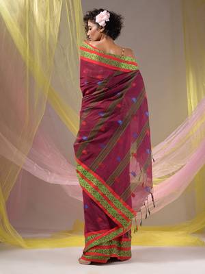 Magenta Cotton Handspun Soft Saree With Nakshi Border 4
