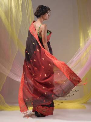 Brown Cotton Handspun Soft Saree With Nakshi Border And Contrast With Red Pallu 5