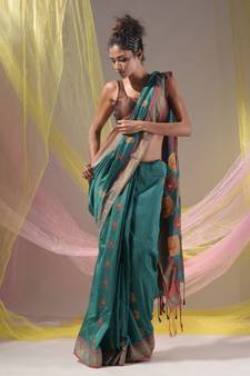 Teal Silk Matka Soft Saree With Paisley Motifs