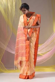 Cream Silk Matka Soft Saree With Nakshi Pallu