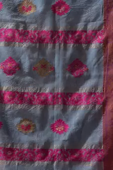 Grey Cotton Blend Handwoven Saree With Nakshi Design