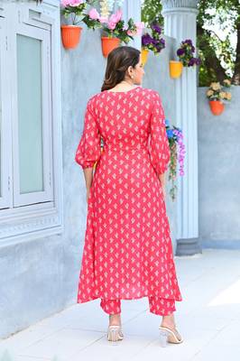  Digital Printed Ethnic Touch Pink Colour Muslin Fabric Classy Kurti 2
