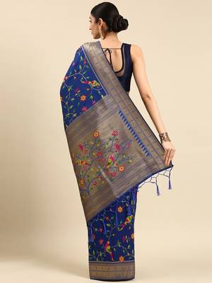 Blue woven kanchipuram silk saree with blouse 2