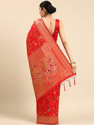 Red woven kanchipuram silk saree with blouse 2