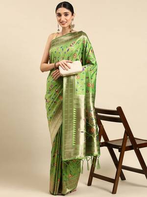 Light green woven kanchipuram silk saree with blouse 1