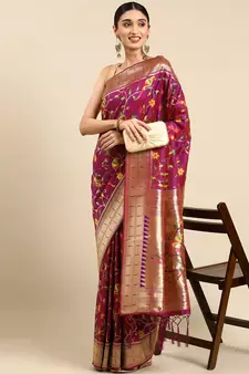Light violet woven kanchipuram silk saree with blouse