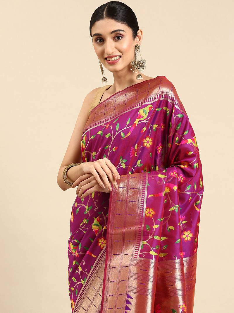 Light violet woven kanchipuram silk saree with blouse