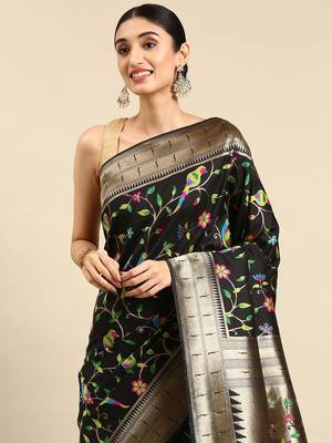 Black woven kanchipuram silk saree with blouse 3