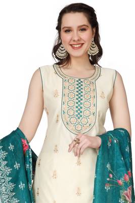 Green Embroidered Modal Salwar Suit With Pants and Chanderi Digital Print Dupatta 3