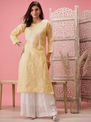 Hand Embroidered Cream Cotton Lucknow Chikankari Indian Women Kurta 1