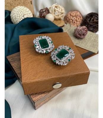 Green earrings 2
