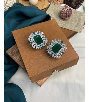 Green earrings 4