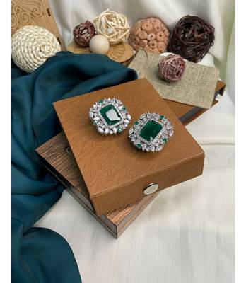 Green earrings 5