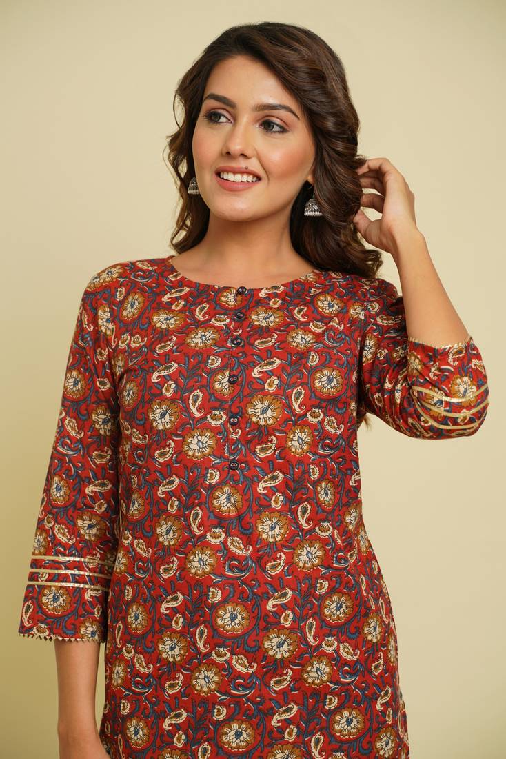 COTTON PRINTED STRAIGHT KURTI