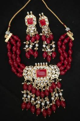 Multicolor necklaces 1