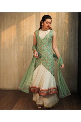 Ivory Flare Kurta Set With Embroidered Bodycon Jacket 2