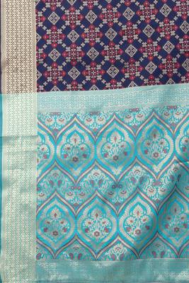 Navy blue woven patola saree with blouse 5