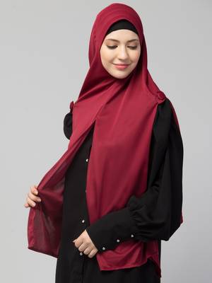 Nazneen buttons at shoulder Malaysian Hijab 2