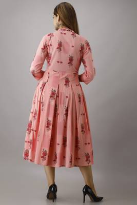 Women Floral Flared Jacketed Kurta in Pink 2