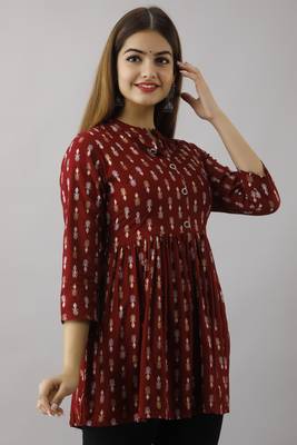 Printed Flared Kurta in Maroon 3