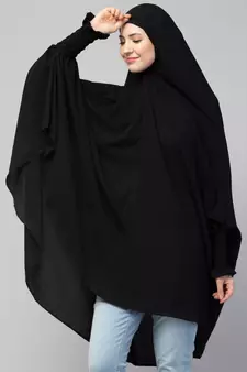 Nazneen Matt Nida smoking at  sleeve  prayer khimar  Hijab