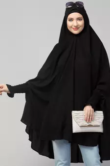 Nazneen Matt Nida smoking at  sleeve  prayer khimar  Hijab