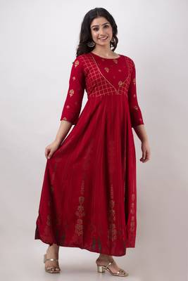 ftDiva Women Printed Anarkali Kurta in Red 4