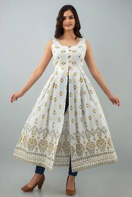 Printed Opefront Flared Kurta in White 1