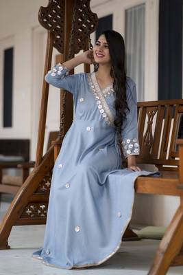 ftDiva Women Emblished Angarakha Flared Kurta in Grey 3
