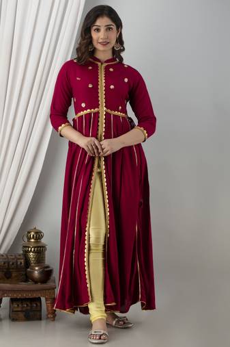 ftDiva Women Emblished Openfront Anarkali Kurta in Maroon
