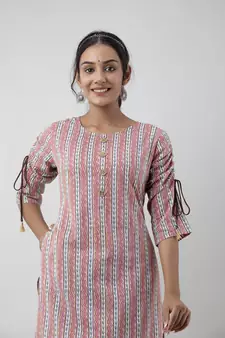 Women Printed Straight Kurta With Pocket in Multicolor