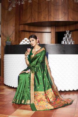 Green Woven Zari Silk Saree With Blouse 3