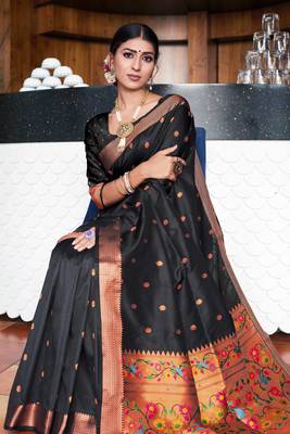 Black Woven Zari Silk Saree With Blouse 4