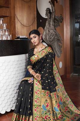Black Woven Zari Silk Saree With Blouse 3