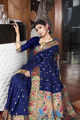 Navy Blue Woven Zari Silk Saree With Blouse 4