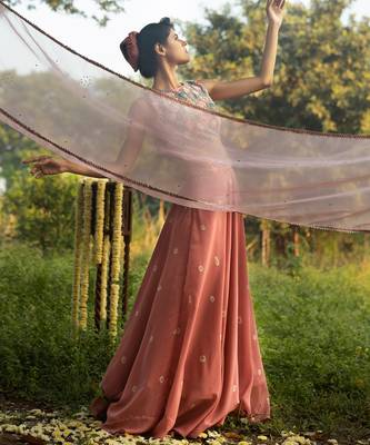 Bustier + Gharara + Dupatta 2