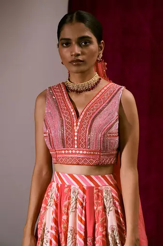 Bustier + Skirt + Dupatta