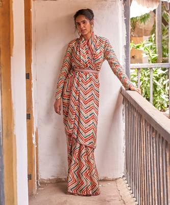 Full Sleeves Bustier With Saree 1