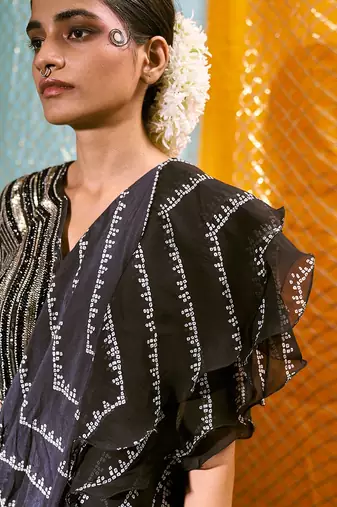 Drape Saree Without Blouse