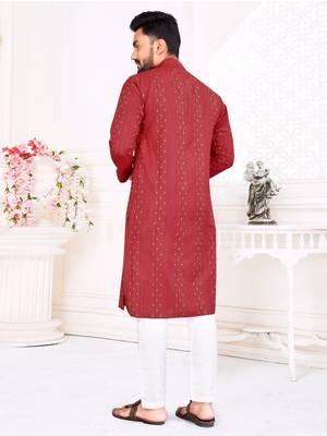 Men's Red Cotton Blend Printed Straight Kurta. 3