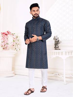 Men's Navy Blue Cotton Blend Printed Straight Kurta. 1