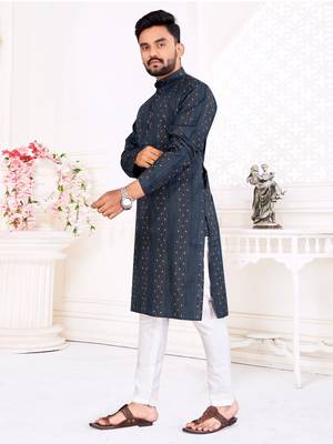 Men's Navy Blue Cotton Blend Printed Straight Kurta. 2