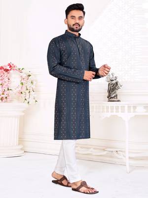 Men's Navy Blue Cotton Blend Printed Straight Kurta. 3