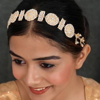 Gold hair-accessories 1