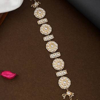Gold hair-accessories 3